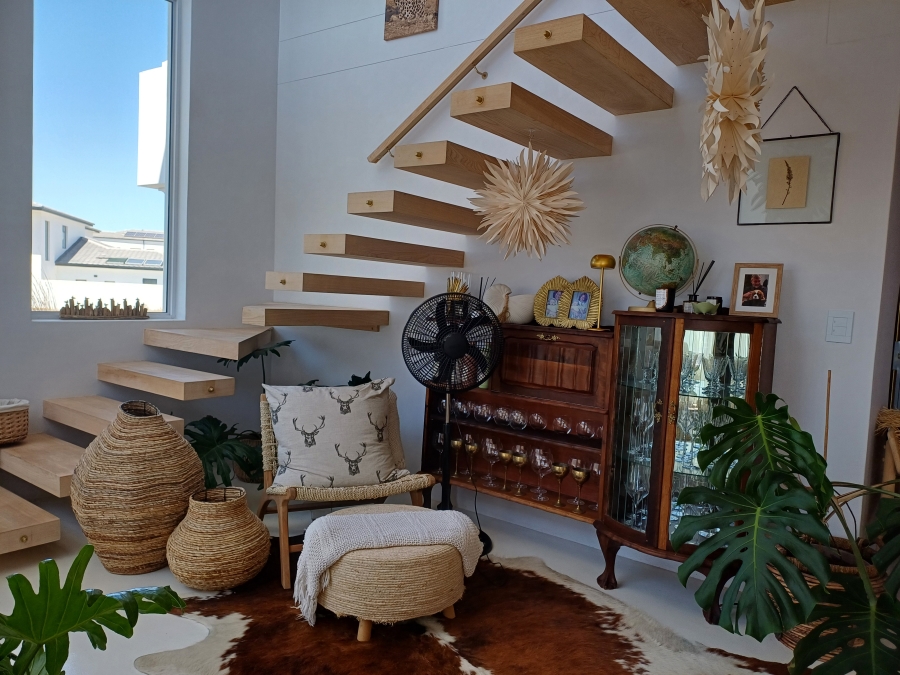 4 Bedroom Property for Sale in Sandy Point Western Cape